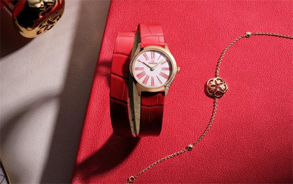 欧米茄进灰了如何修复