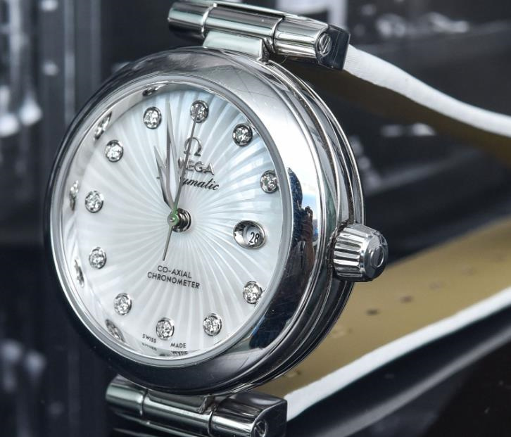 欧米茄很久不戴不走了处理方法深度解析 欧米茄很久不戴不走了处理方法深度解析